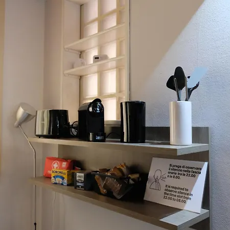 Art 2 Apartment *