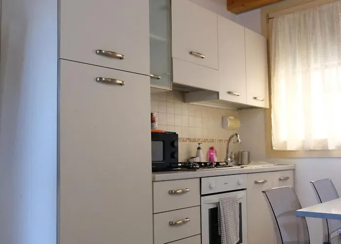 Art 2 Apartament *